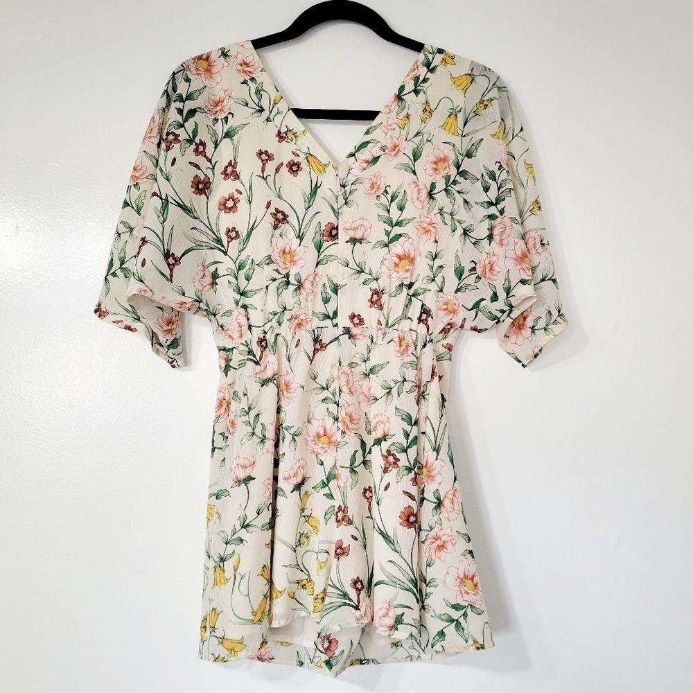 Ali & Jay Floral Romantic Cutout V-Neck Off-White Romper Size Small - Picture 5 of 13